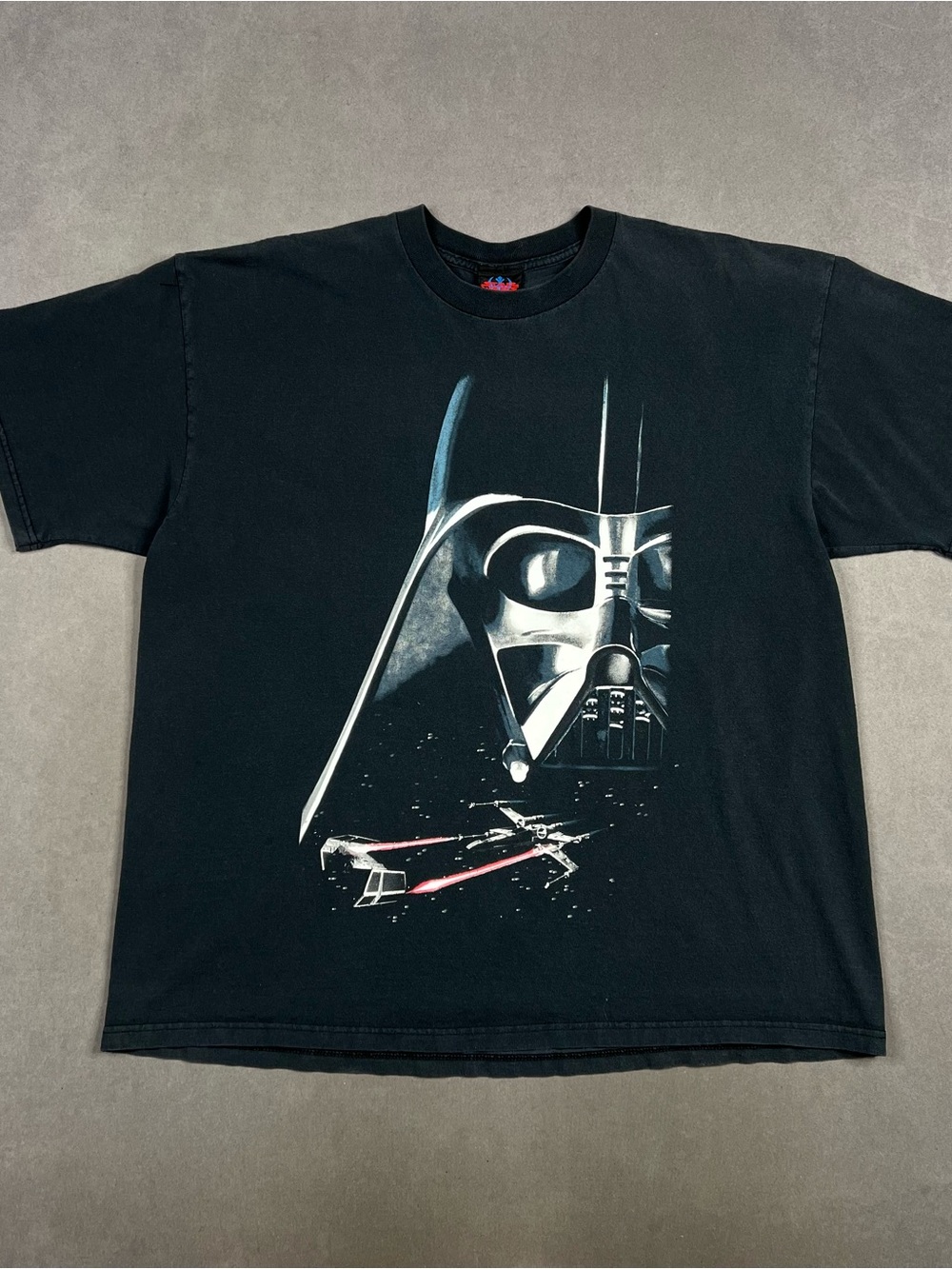 Vintage Star Wars Black Darth Vader Portrait Graphic Tee 1997